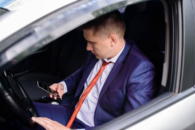 Ile kosztuje dorobienie pilota do samochodu i od czego to zależy?